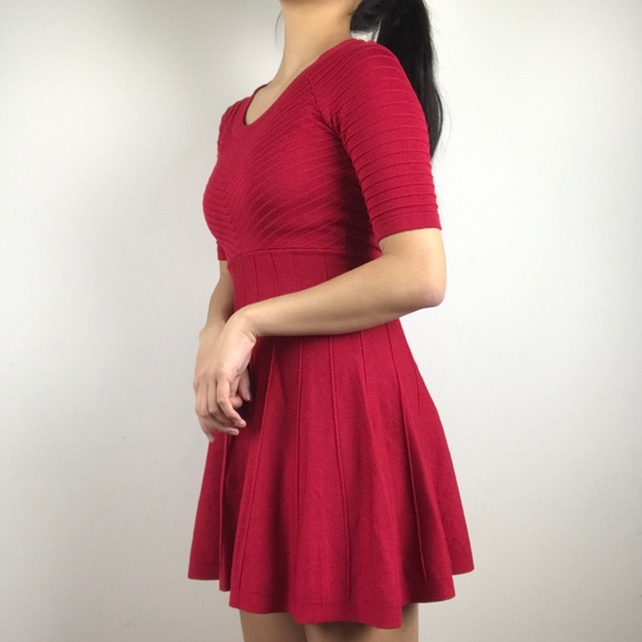 Candie's red dress! - Picture 5 of 8